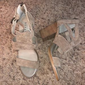 hinge heels! size 8! great condition!